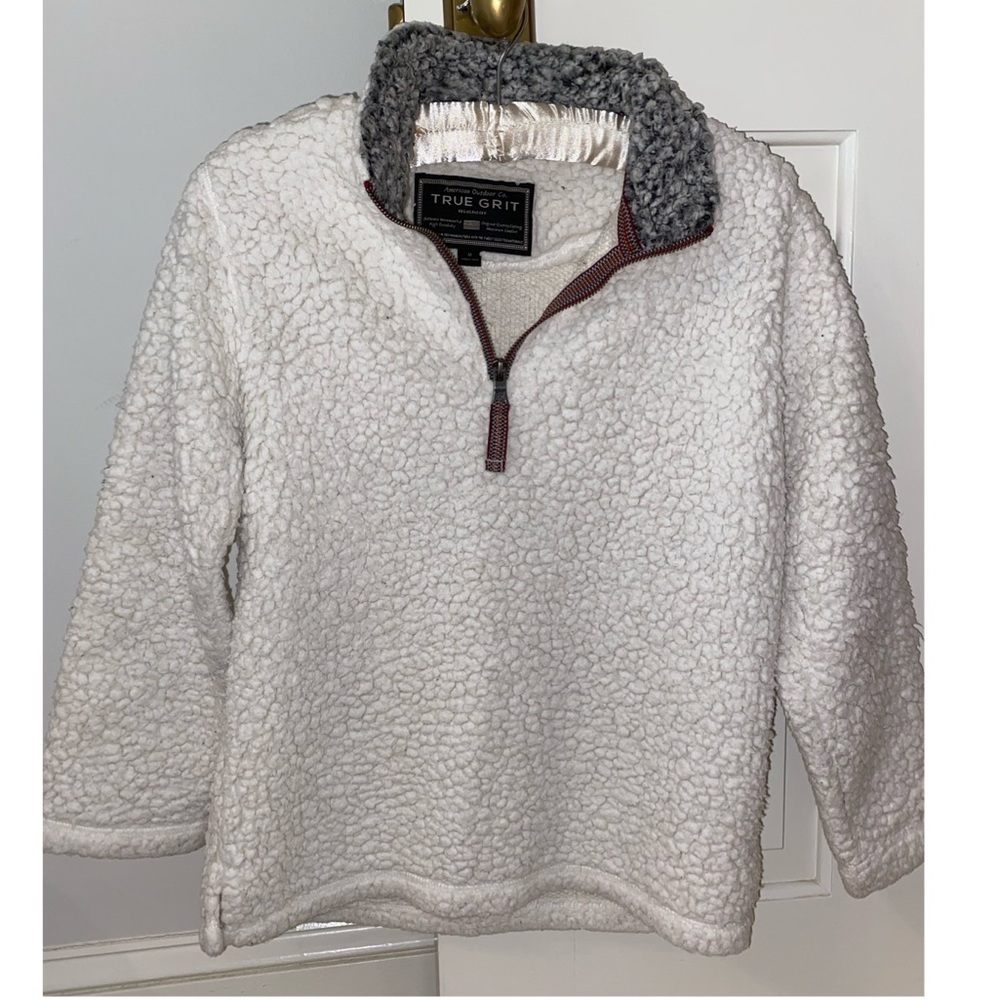 Tru Grit white pullover